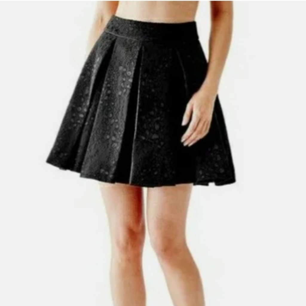 Guess Black Mini Skirt Leopard Print